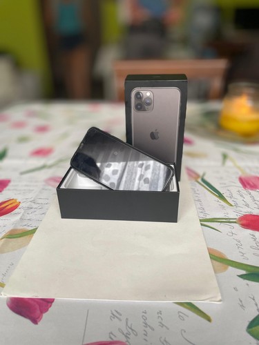 Apple iphone pro 64gb - iphone,