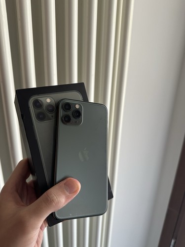 Apple iphone pro - 11,